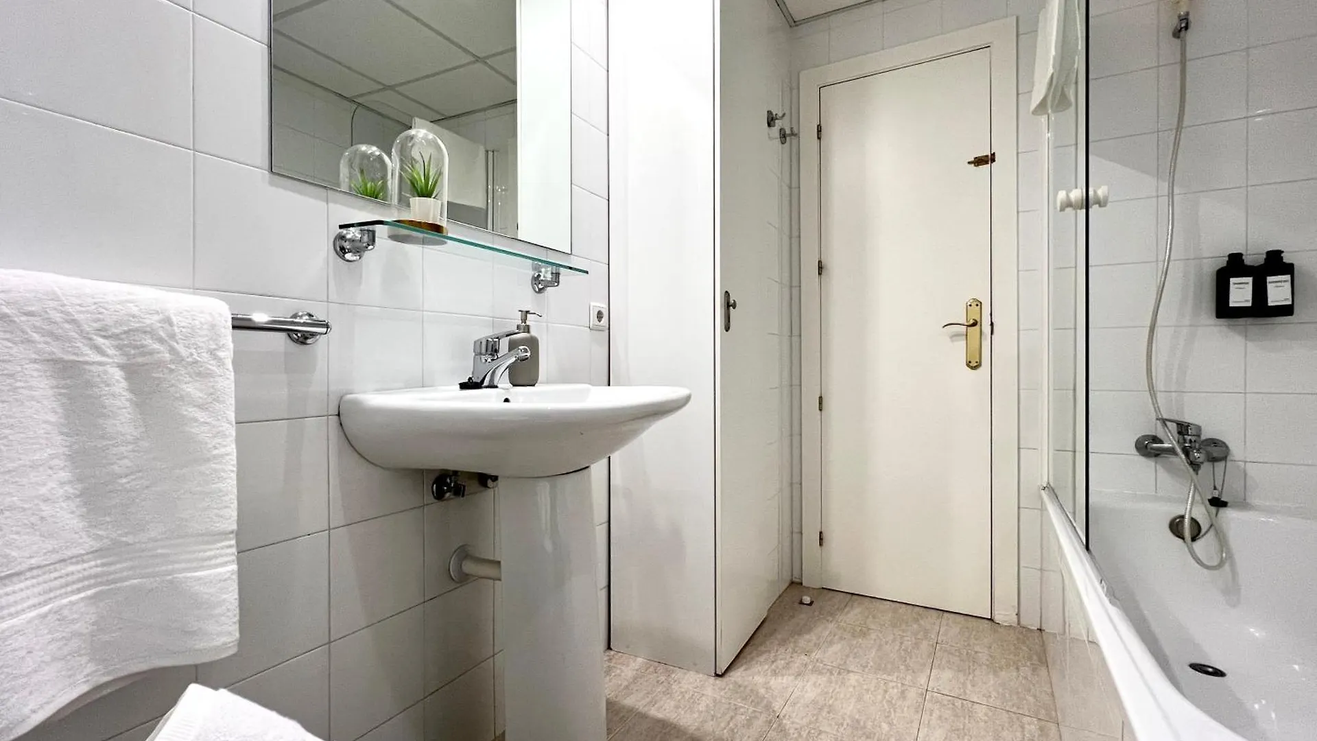 Apartment Suite Deluxe Puerta De Almodovar Cordoba